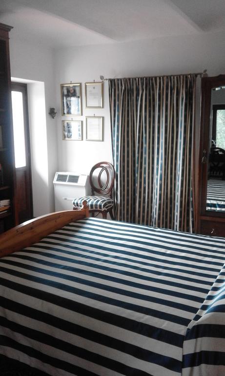 Casa Ramonda Guest House Neive Room photo